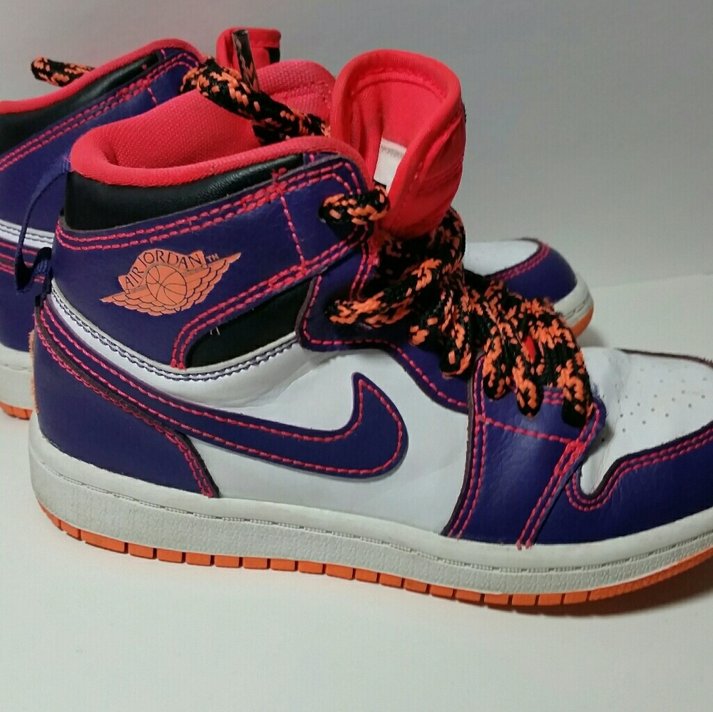 Air Jordans size 11c kids size